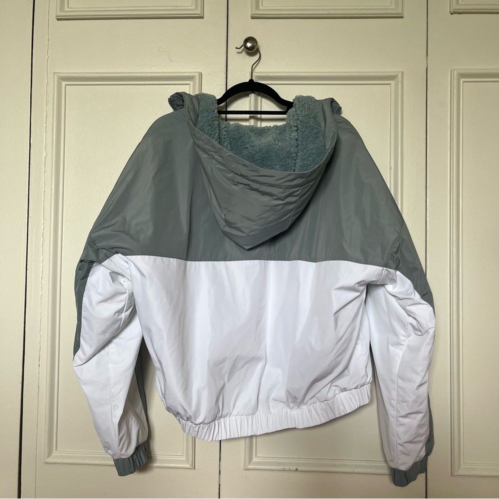 TNA Crowley Bomber Jacket -M (EUC) - Picture 6 of 11